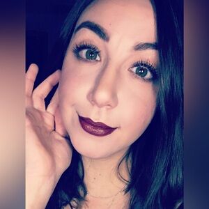 Meet your Posher, Marissa